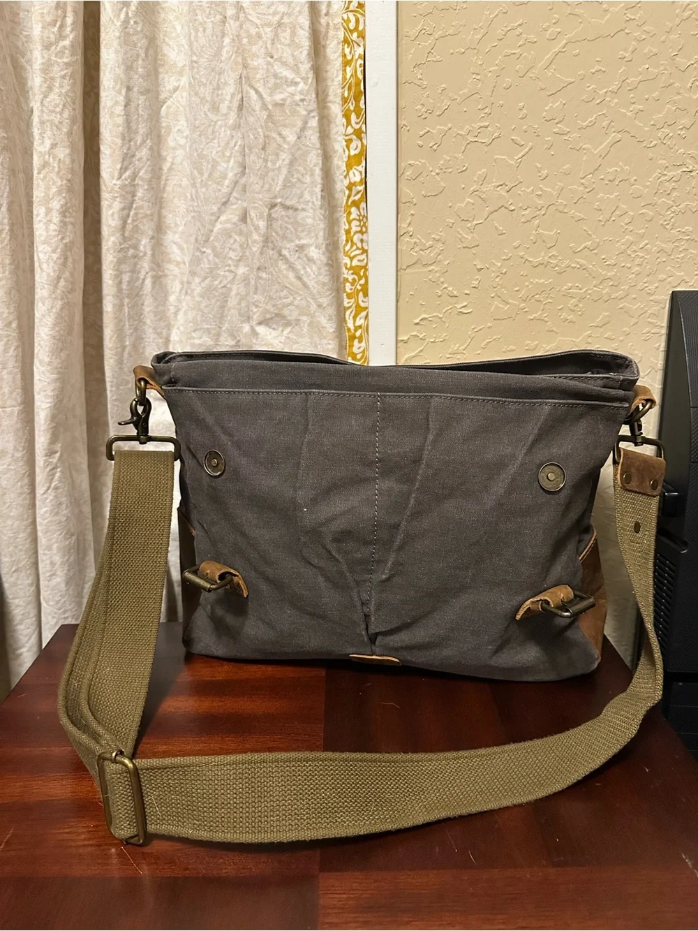 Gootium Vintage Canvas Leather Shoulder/Messenger computer Bag, Khaki 15X12